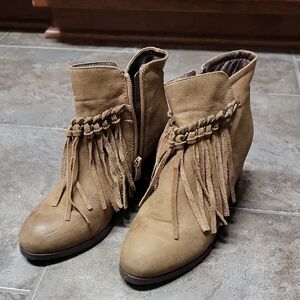 Sbicca Camel Fringe Ankle Booties